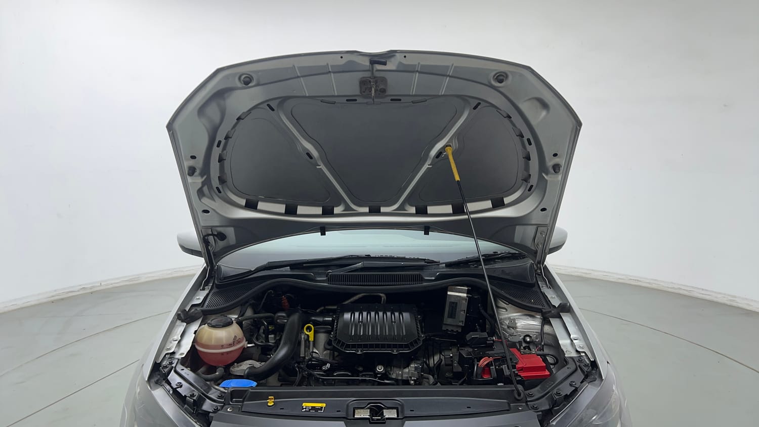Used 2018 Volkswagen Ameo Trendline 1.0L (P) Petrol Manual engine ENGINE & BONNET OPEN FRONT VIEW