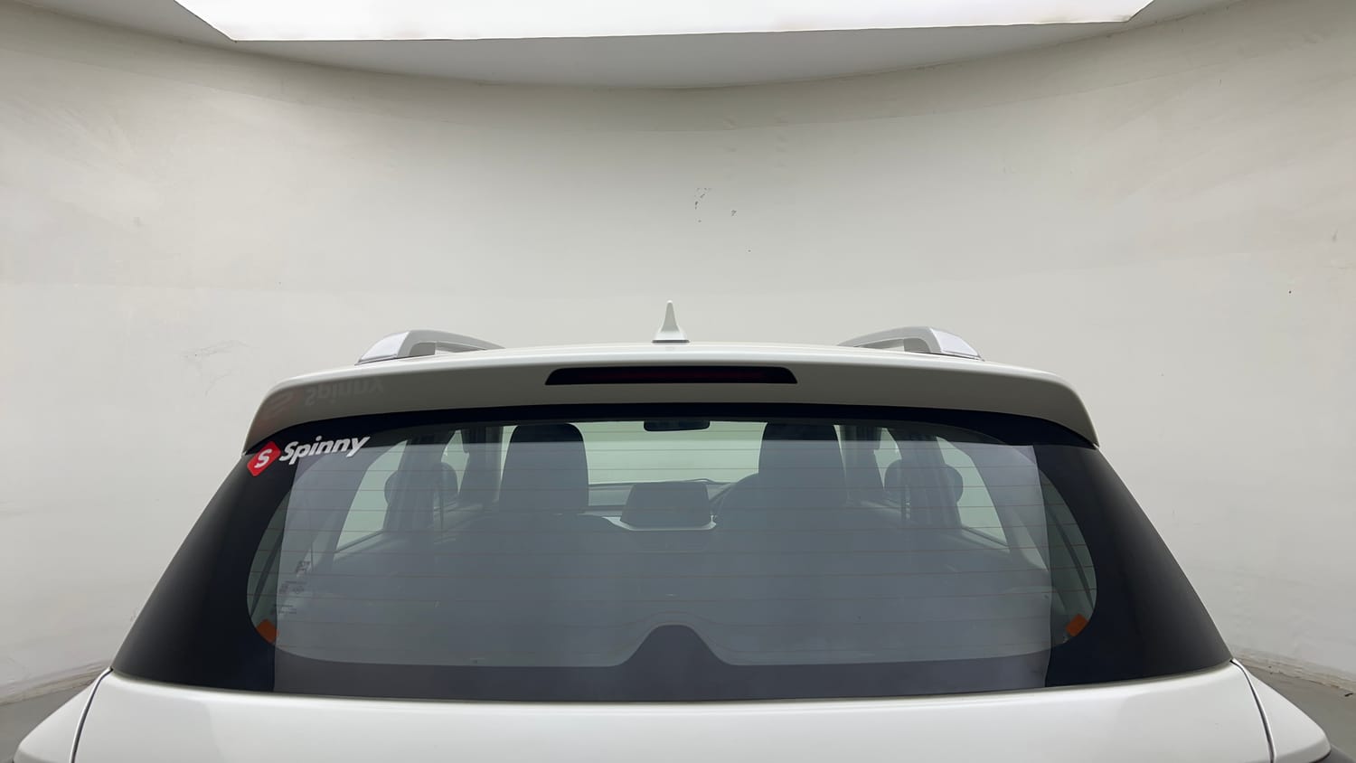 Used 2022 Maruti Suzuki Brezza VXi Petrol Manual exterior BACK WINDSHIELD VIEW