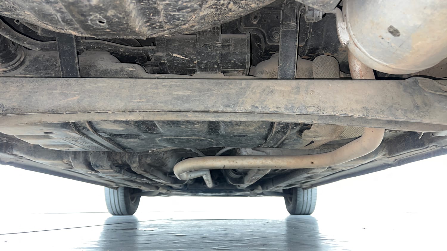 Used 2018 Hyundai Elite i20 Sportz 1.2 Petrol Manual extra REAR UNDERBODY VIEW (TAKEN FROM REAR)