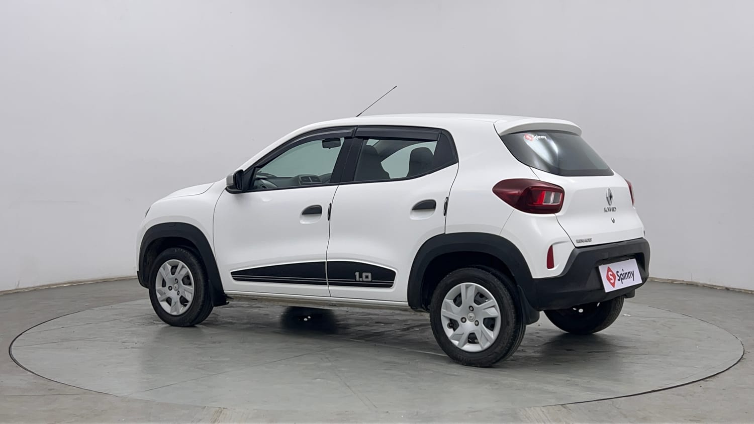 Used 2024 Renault Kwid RXT 1.0 AMT Petrol Automatic exterior LEFT REAR CORNER VIEW