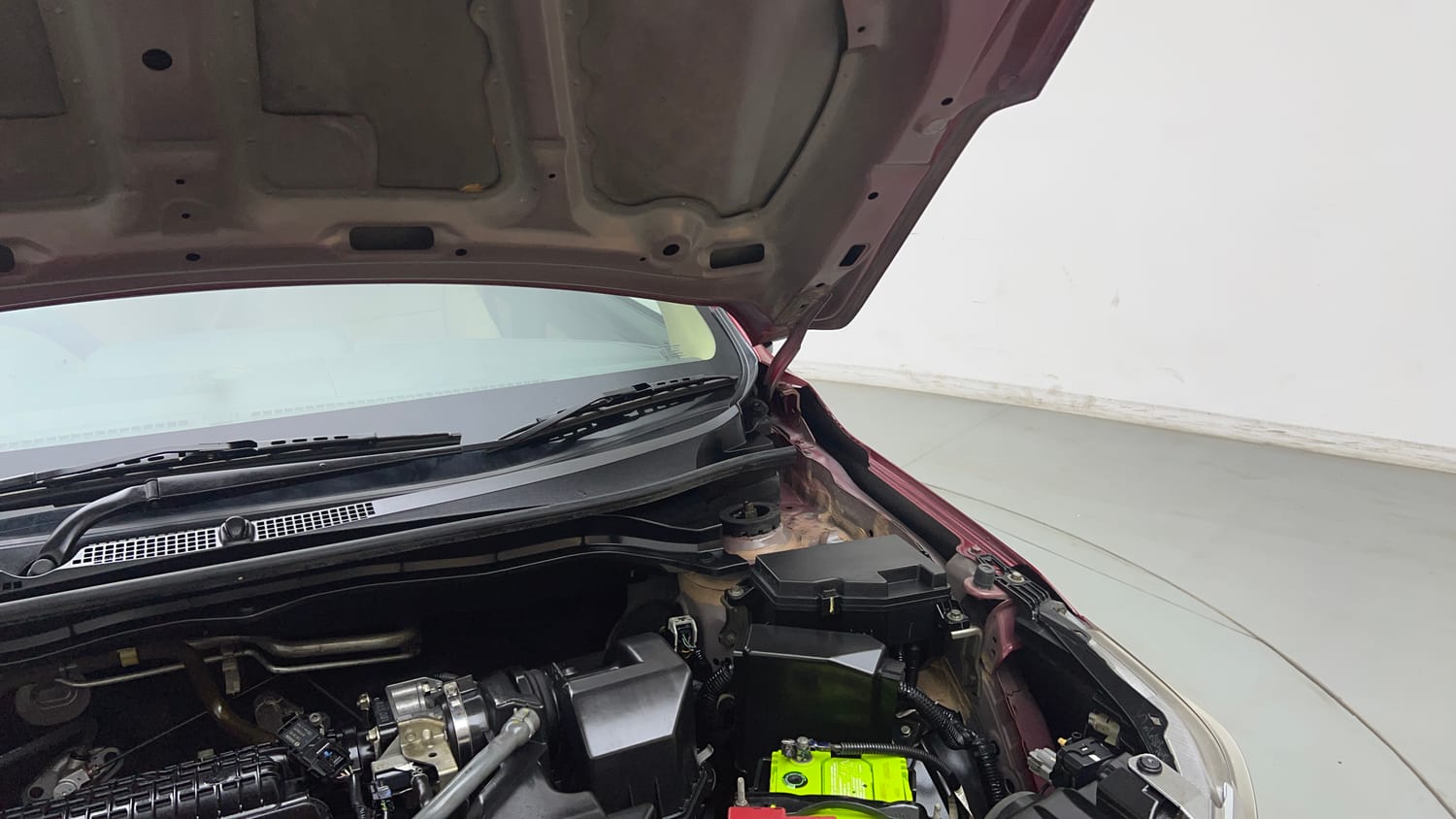 Used 2019 Honda Amaze 1.2 S MT Petrol Petrol Manual engine ENGINE LEFT SIDE HINGE & APRON VIEW