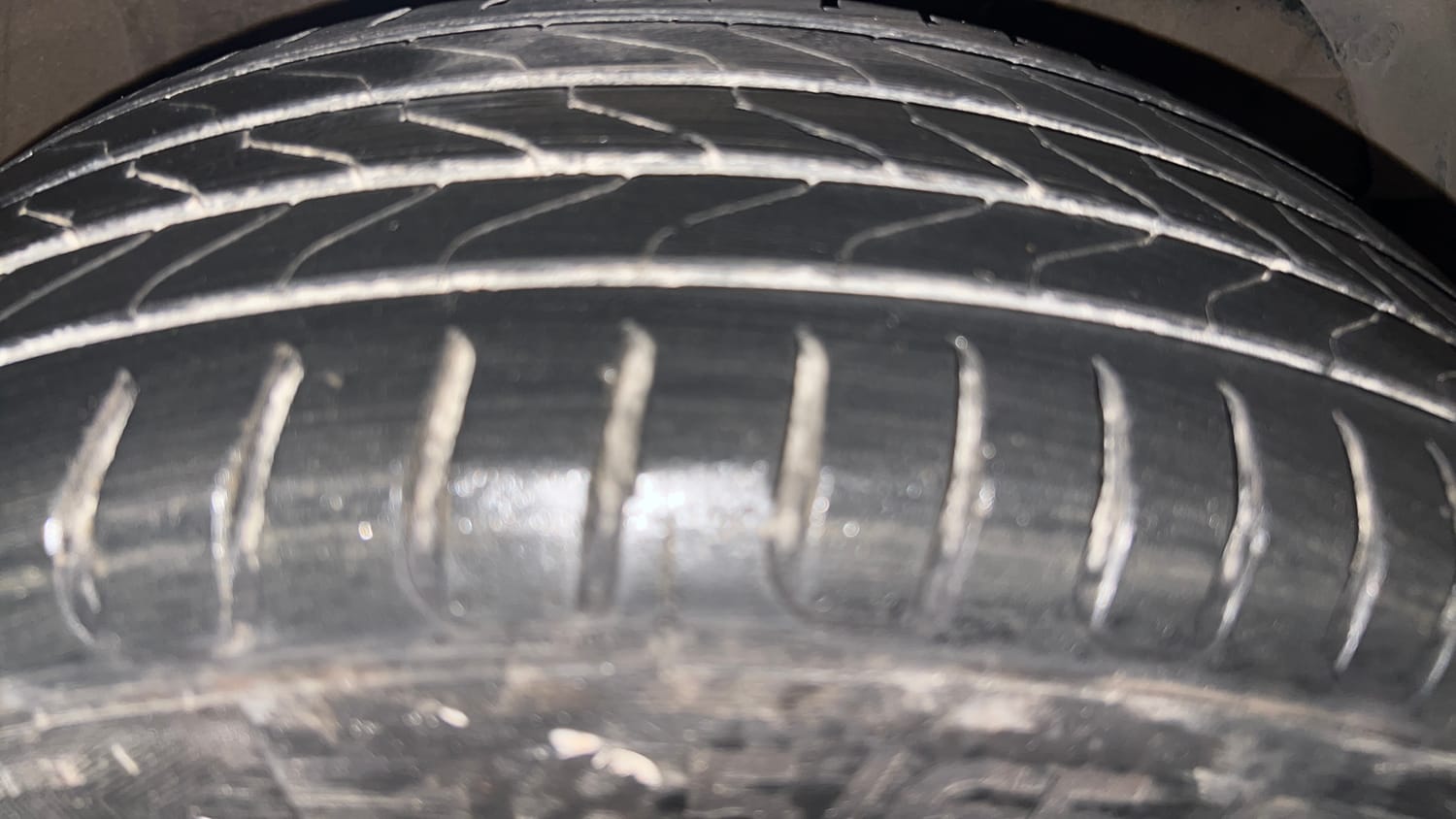 Used 2019 Maruti Suzuki Baleno Delta 1.2 Petrol Manual tyres RIGHT FRONT TYRE TREAD VIEW