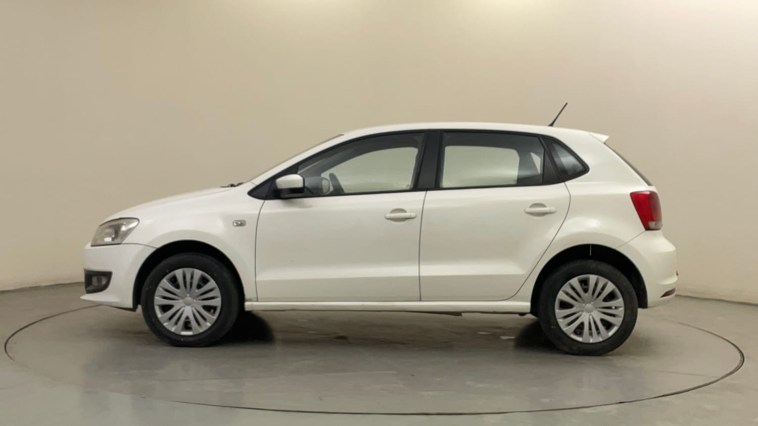 Used 2014 Volkswagen Polo Comfortline 1.2L (D) Diesel Manual exterior LEFT SIDE VIEW