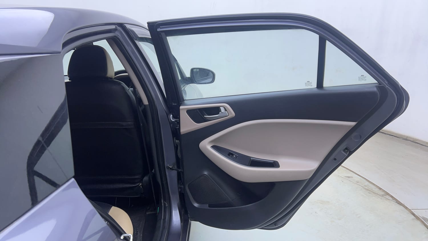 Used 2019 Hyundai Elite i20 Sportz Plus 1.2 Petrol Manual interior RIGHT REAR DOOR OPEN VIEW