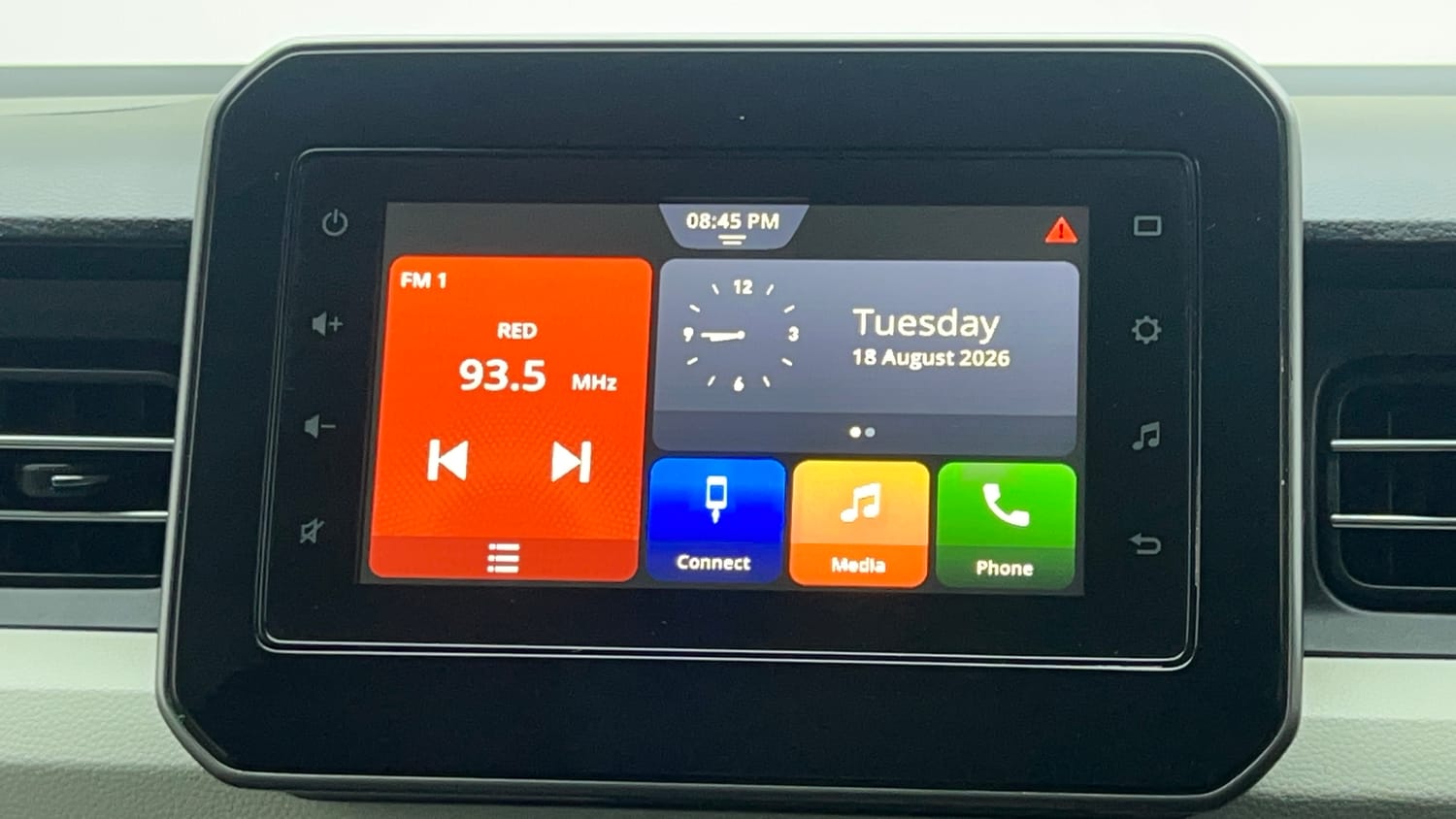 Used 2025 Maruti Suzuki Ignis Alpha 1.2 AMT Petrol Automatic top_features Touch screen infotainment system