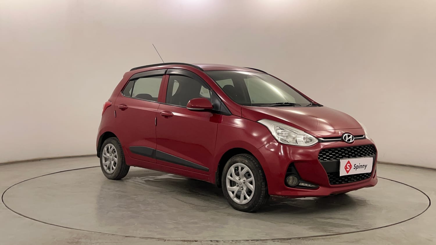 Used 2017 Hyundai Grand i10 Sportz (O) 1.2 Kappa VTVT Petrol Manual exterior RIGHT FRONT CORNER VIEW
