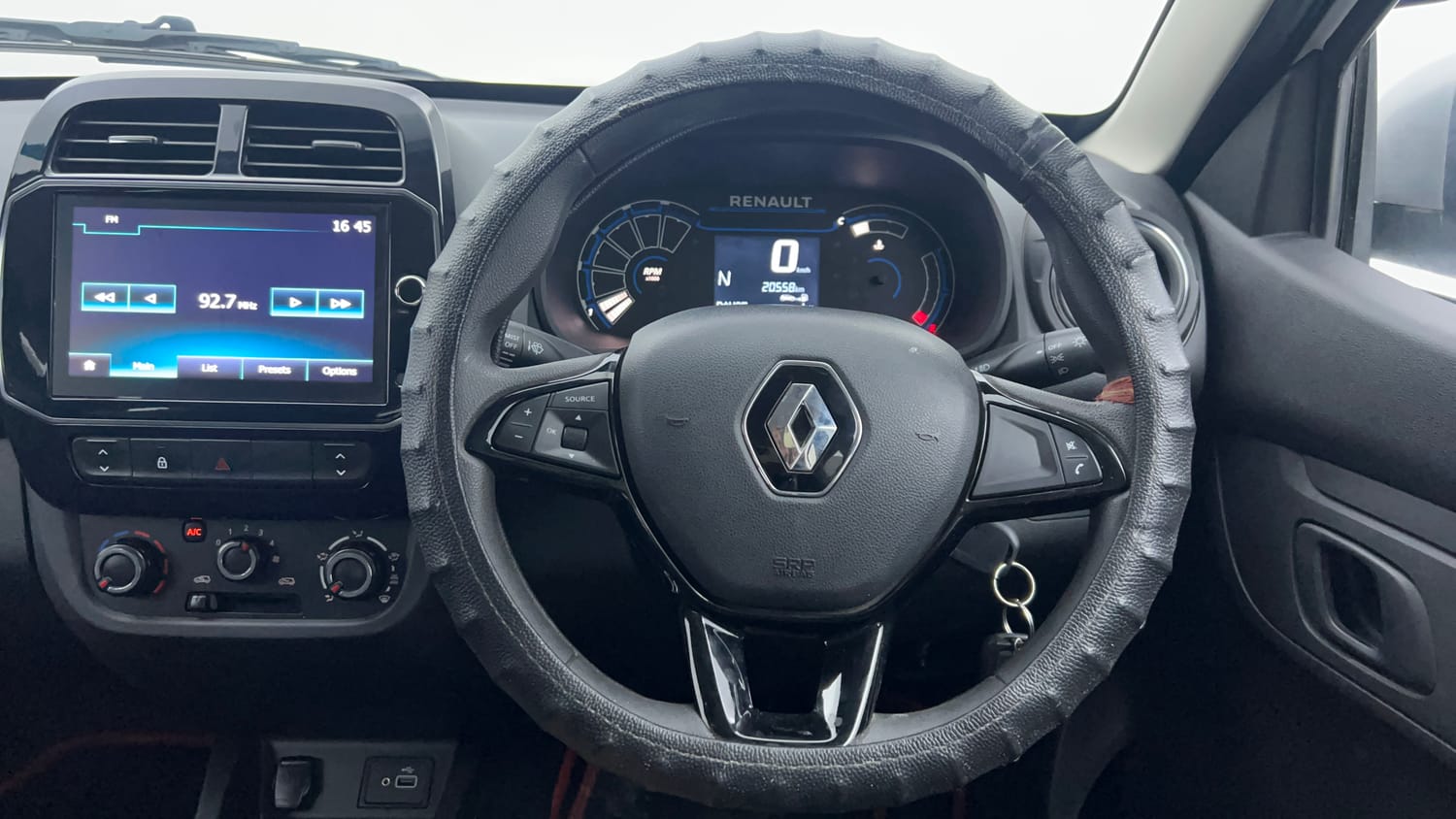 Used 2024 Renault Kwid RXT 1.0 AMT Petrol Automatic interior STEERING VIEW