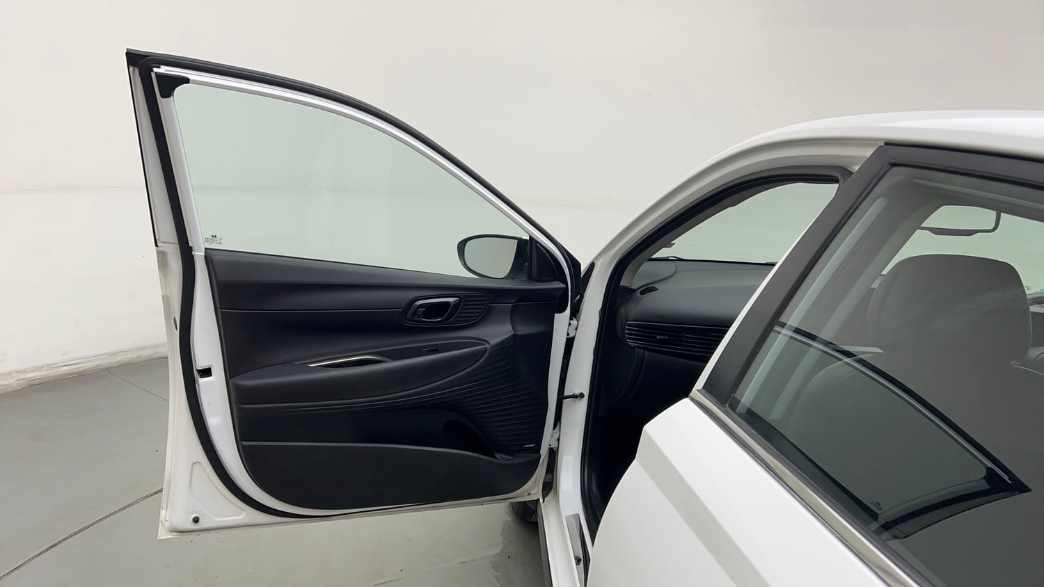 Used 2023 Hyundai i20 Asta (O) 1.2 IVT Petrol Automatic interior LEFT FRONT DOOR OPEN VIEW