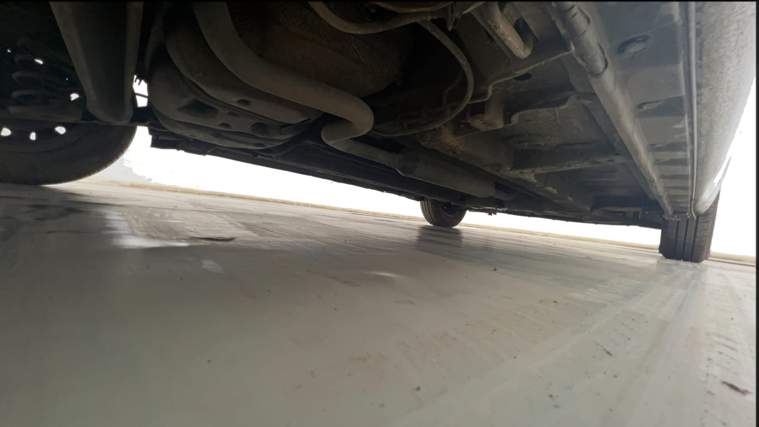 Used 2013 Maruti Suzuki Swift VXi Petrol Manual extra REAR RIGHT UNDERBODY VIEW