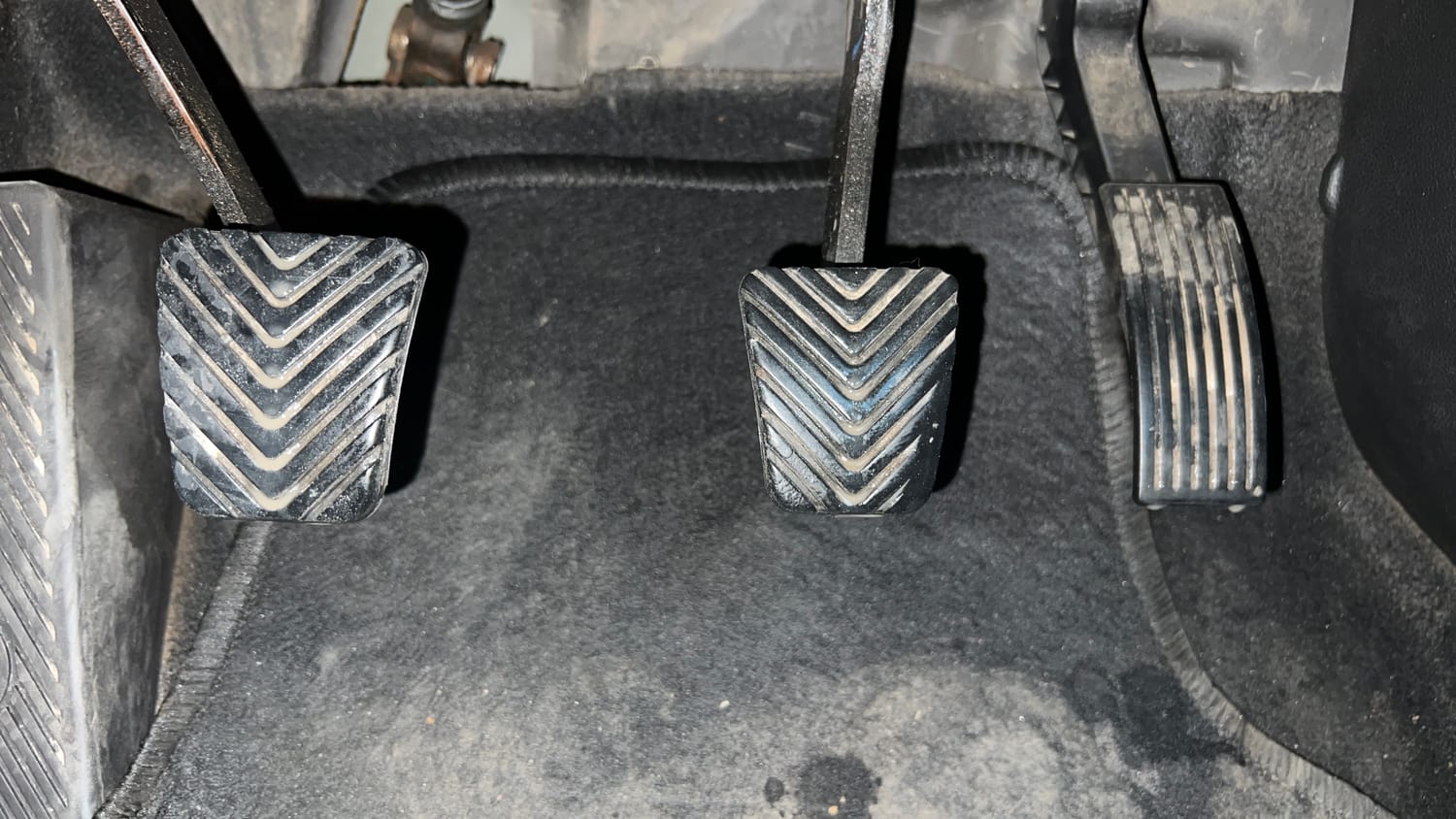 Used 2015 Hyundai Elite i20 Asta 1.2 Petrol Manual interior PEDALS VIEW