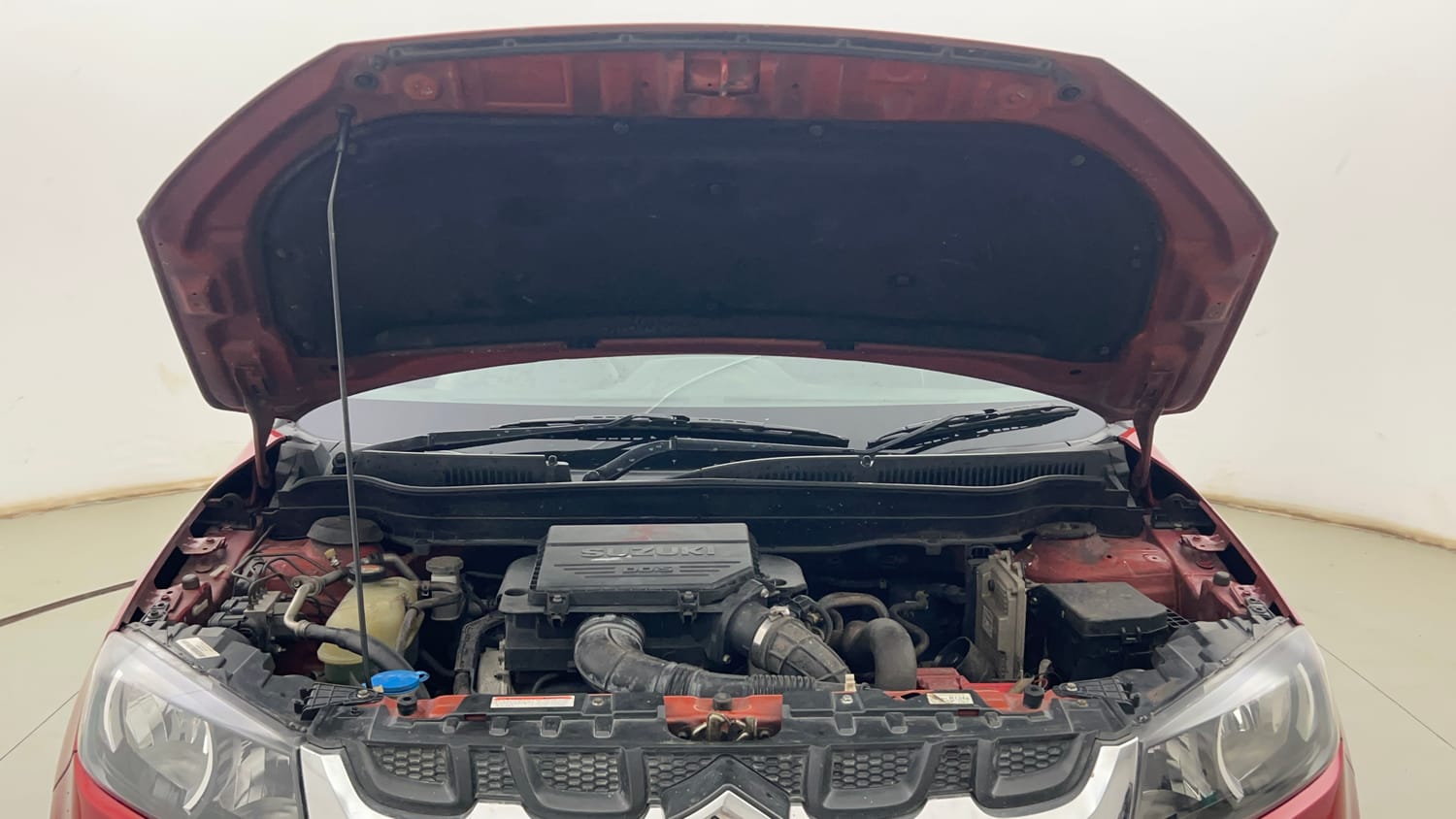 Used 2019 Maruti Suzuki Vitara Brezza [2016-2020] LDi Diesel Manual engine ENGINE & BONNET OPEN FRONT VIEW