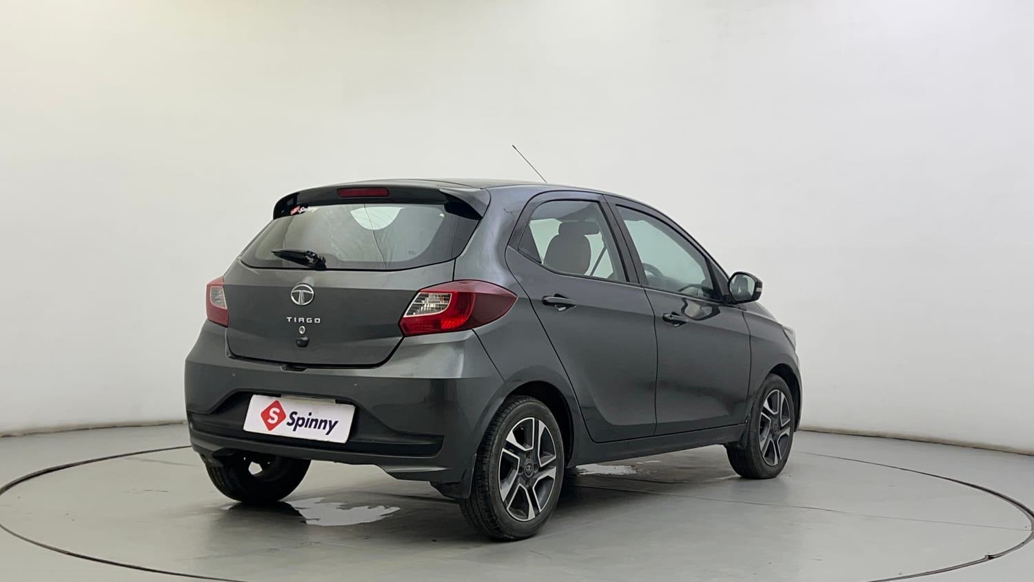 Used 2020 Tata Tiago Revotron XZ Plus Petrol Manual exterior RIGHT SIDE VIEW