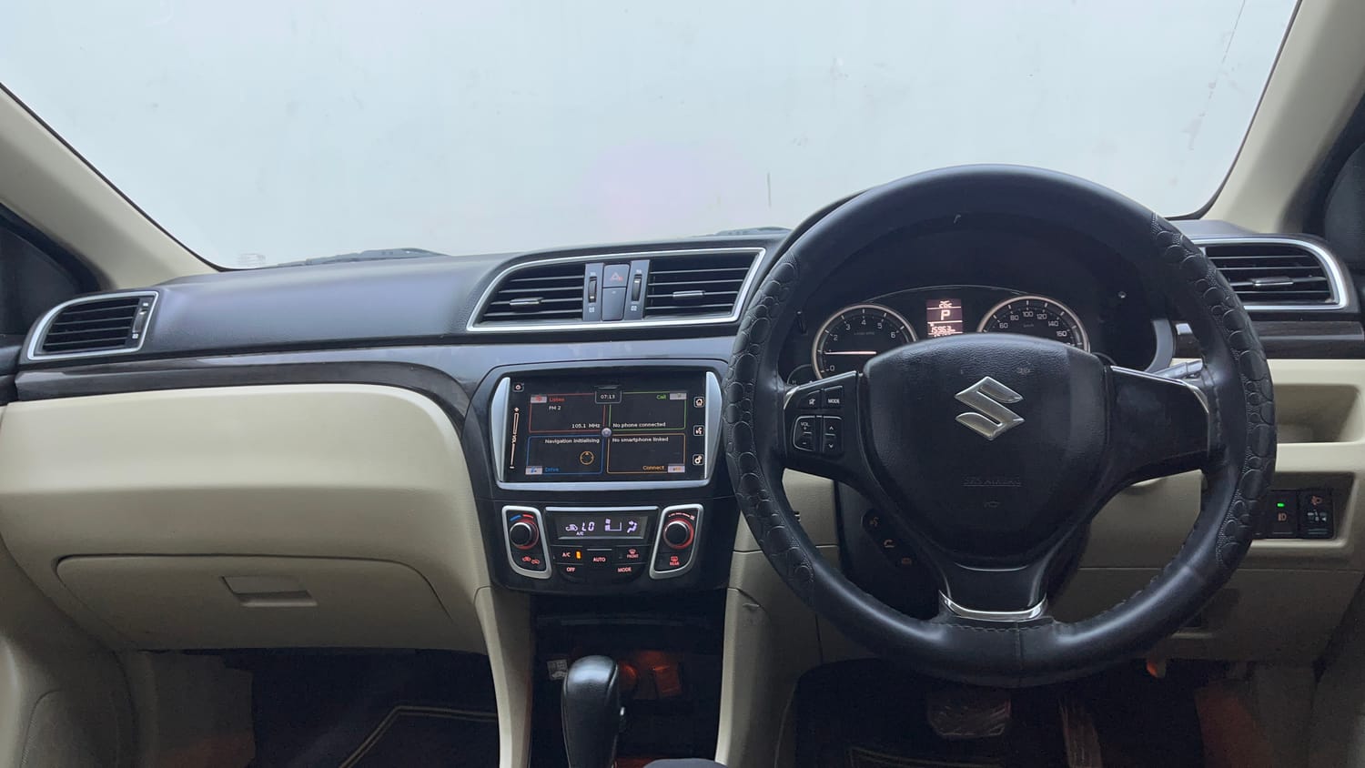 Used 2017 Maruti Suzuki Ciaz Alpha 1.4 AT Petrol Automatic interior DASHBOARD VIEW