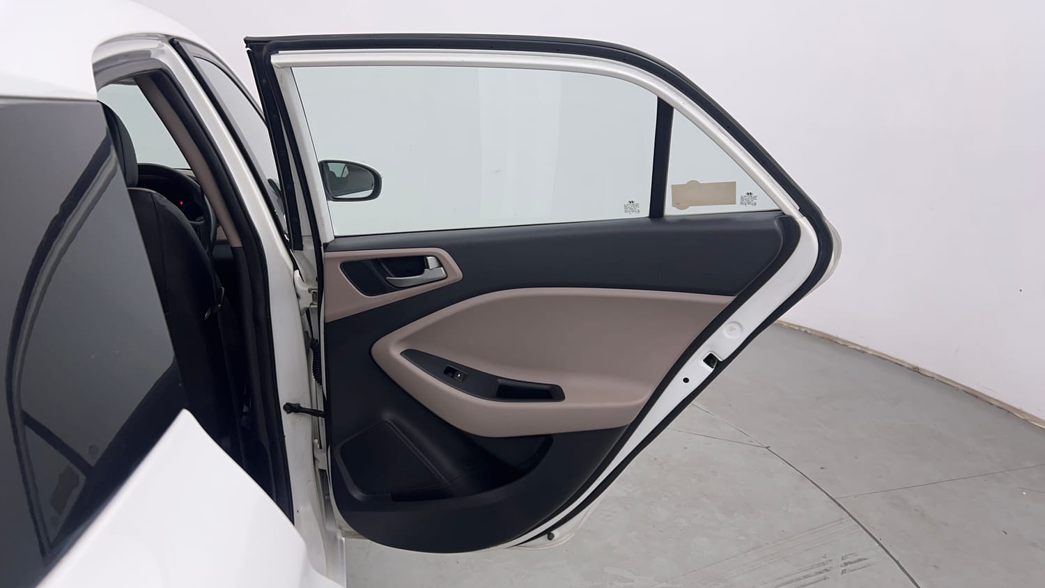 Used 2019 Hyundai Elite i20 Sportz 1.2 Petrol Manual interior RIGHT REAR DOOR OPEN VIEW