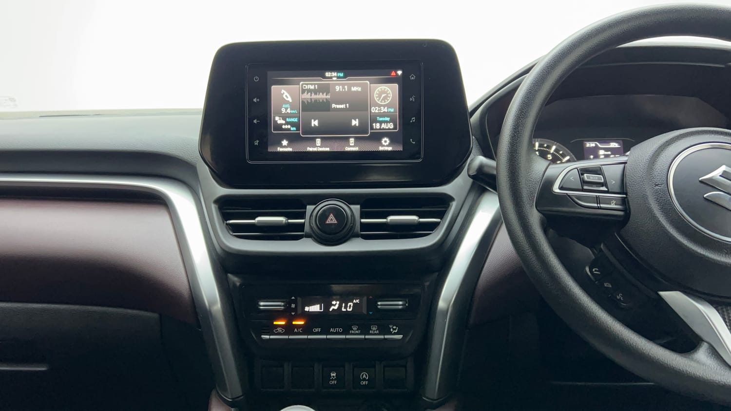 Used 2025 Maruti Suzuki Grand Vitara Delta Smart Hybrid Petrol Manual interior MUSIC SYSTEM & AC CONTROL VIEW