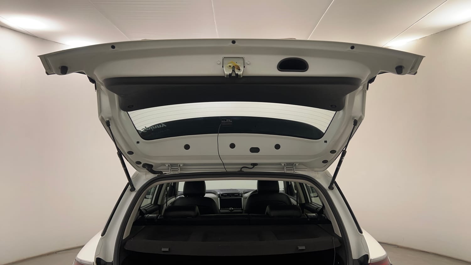 Used 2023 Hyundai Creta SX (O) 1.5 Petrol IVT Petrol Automatic interior DICKY DOOR OPEN VIEW