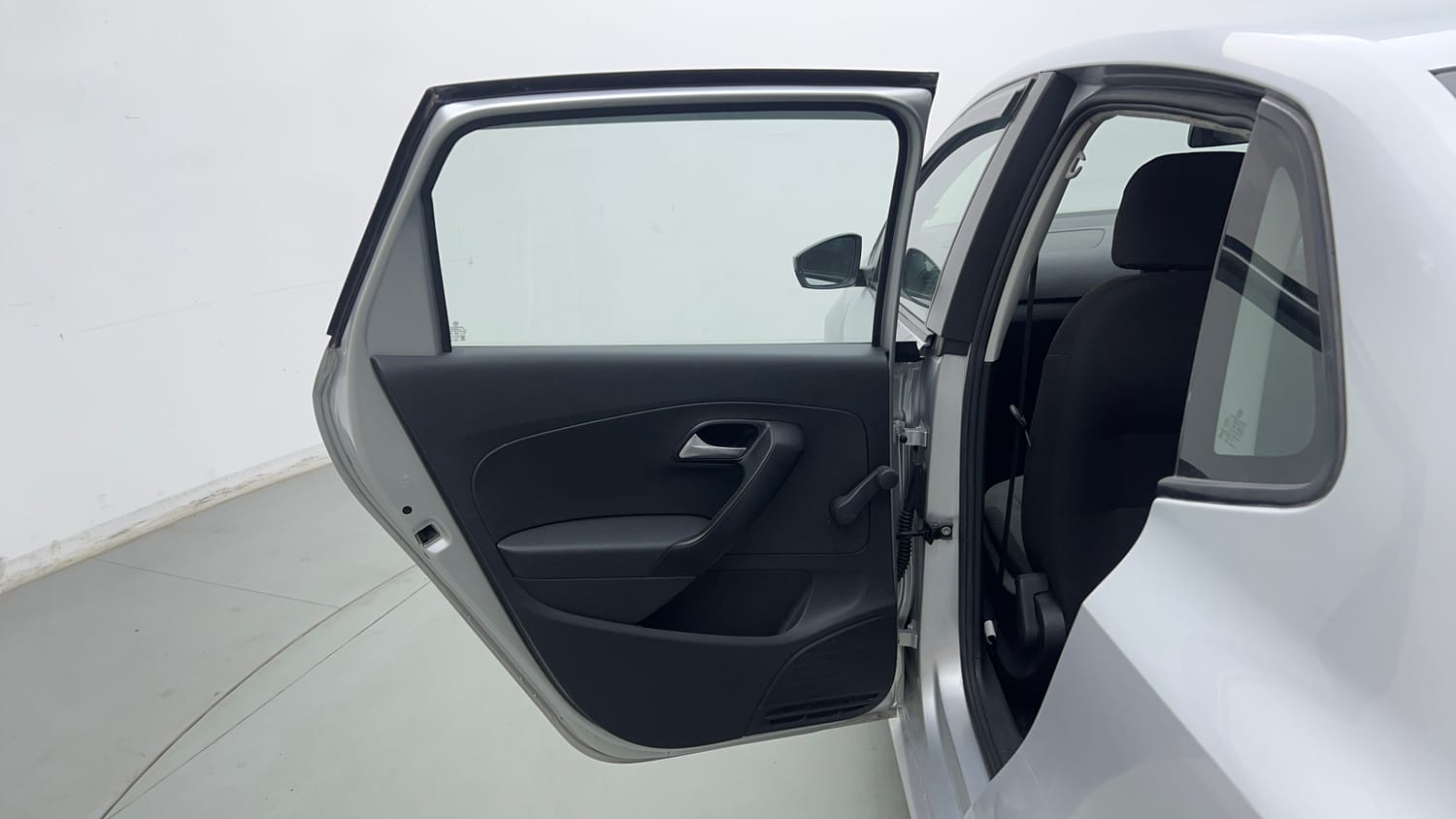 Used 2018 Volkswagen Ameo Trendline 1.0L (P) Petrol Manual interior LEFT REAR DOOR OPEN VIEW