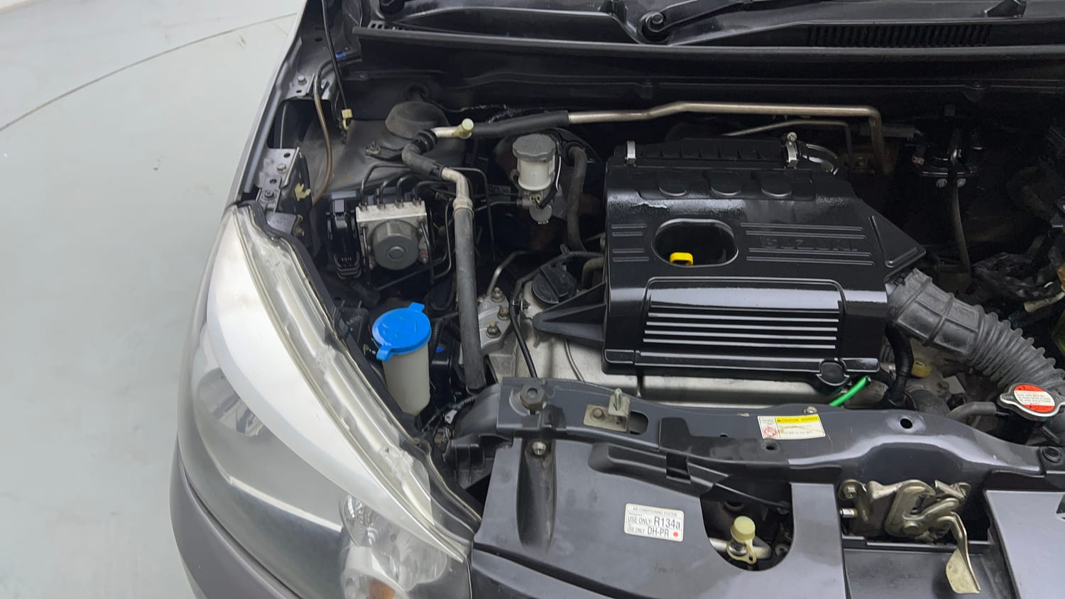 Used 2016 Maruti Suzuki Celerio VXi Petrol Manual engine ENGINE RIGHT SIDE VIEW