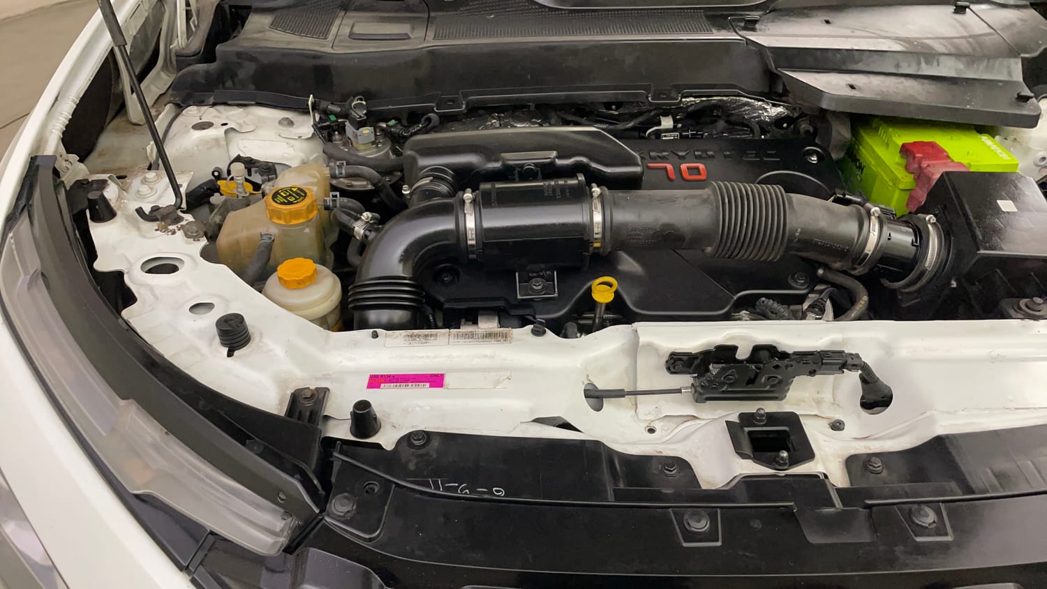 Used 2022 Tata Harrier XZA Plus Dual Tone Diesel Automatic engine ENGINE RIGHT SIDE VIEW