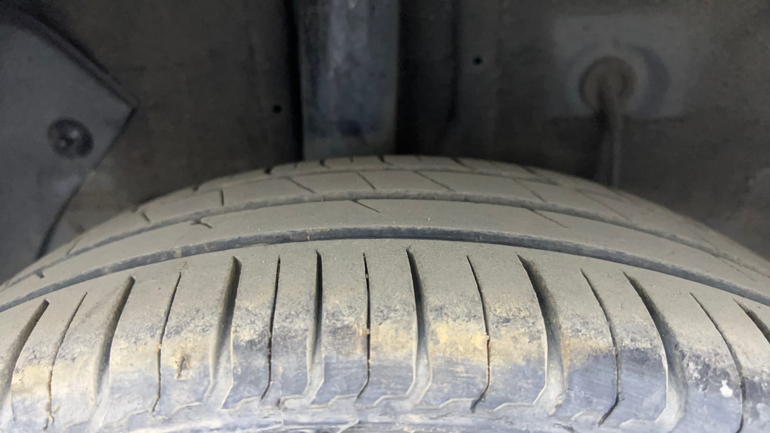 Used 2019 Hyundai Elite i20 Sportz Plus 1.2 Petrol Manual tyres RIGHT REAR TYRE TREAD VIEW