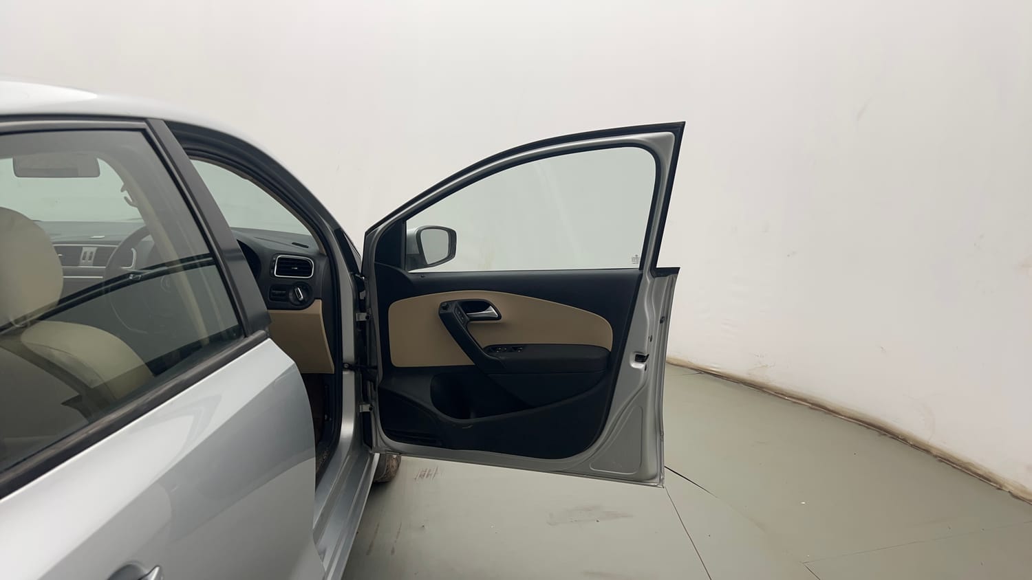 Used 2014 Volkswagen Polo Trendline 1.2L (P) Petrol Manual interior RIGHT FRONT DOOR OPEN VIEW