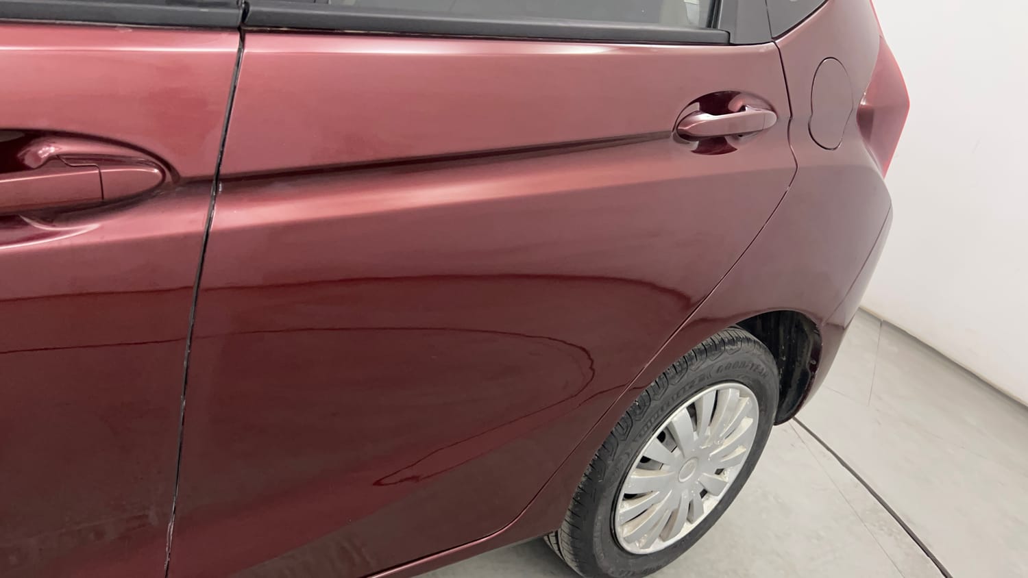 Used 2015 Honda Jazz SV Petrol Petrol Manual dents MINOR SCRATCH