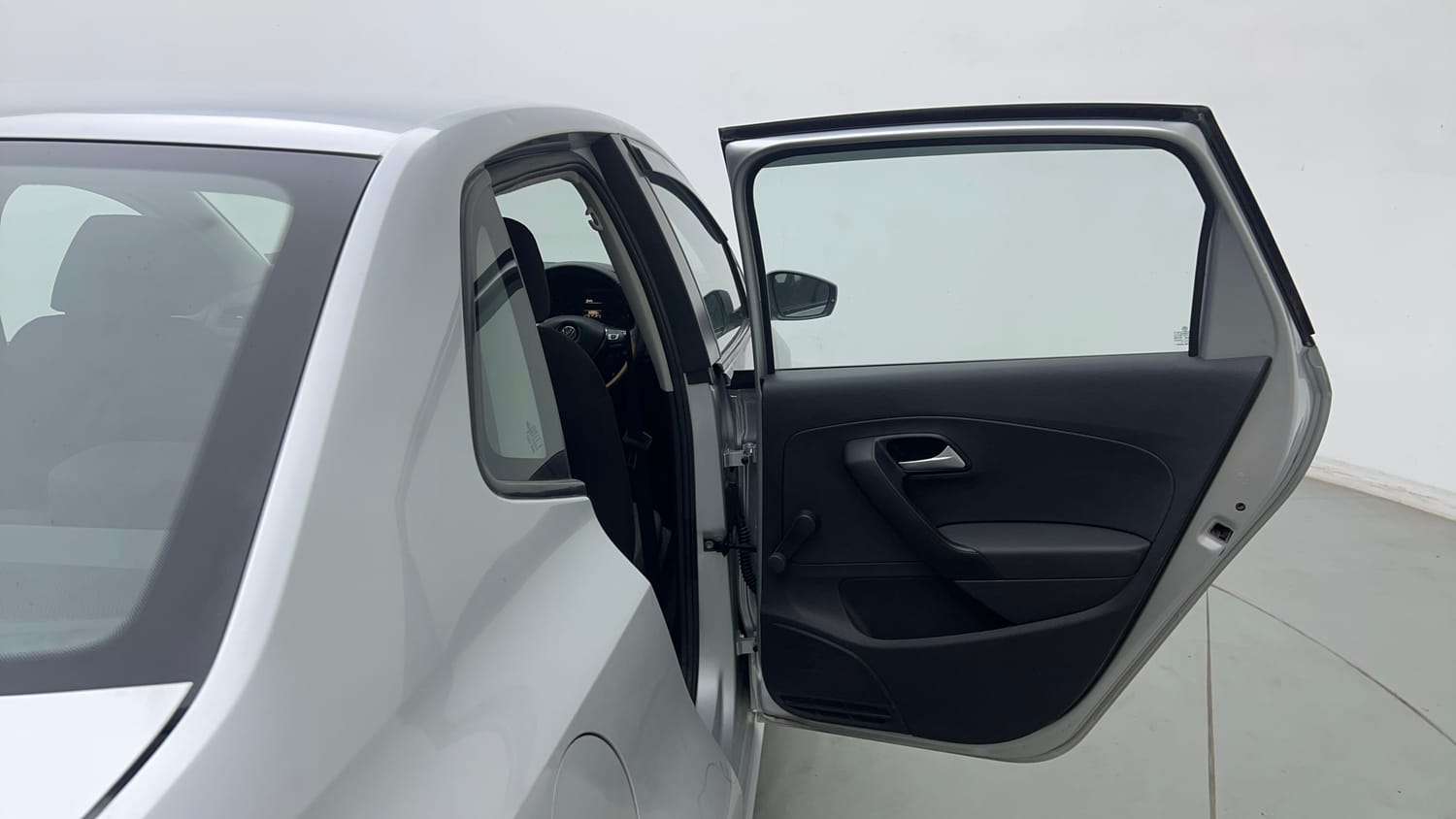 Used 2018 Volkswagen Ameo Trendline 1.0L (P) Petrol Manual interior RIGHT REAR DOOR OPEN VIEW
