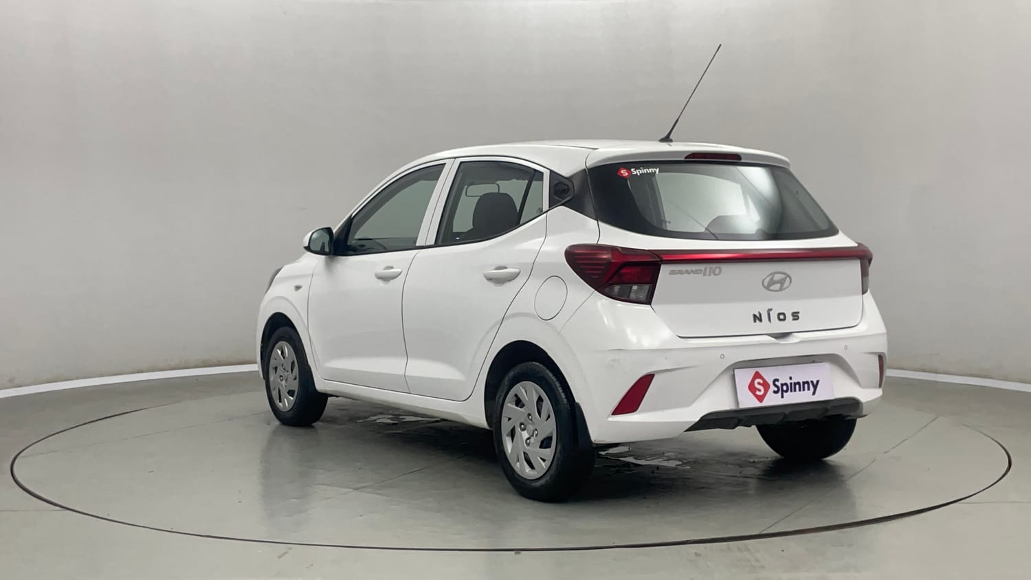 Used 2026 Hyundai Grand i10 Nios Magna 1.2 Kappa Petrol Manual exterior LEFT REAR CORNER VIEW