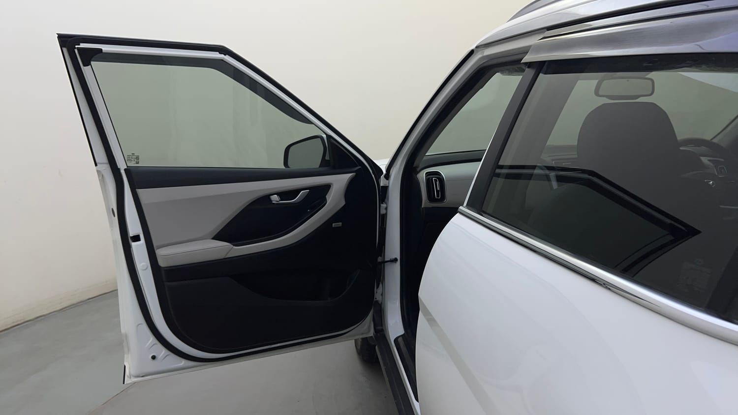 Used 2023 Hyundai Creta SX (O) 1.5 Petrol IVT Petrol Automatic interior LEFT FRONT DOOR OPEN VIEW
