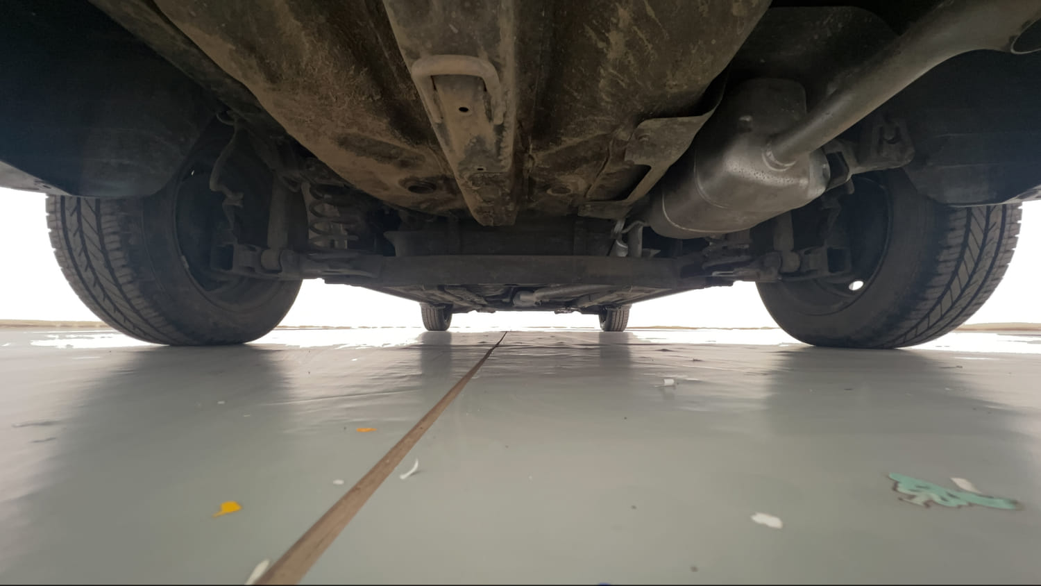 Used 2015 Hyundai Xcent S 1.2 Petrol Manual extra REAR UNDERBODY VIEW (TAKEN FROM REAR)