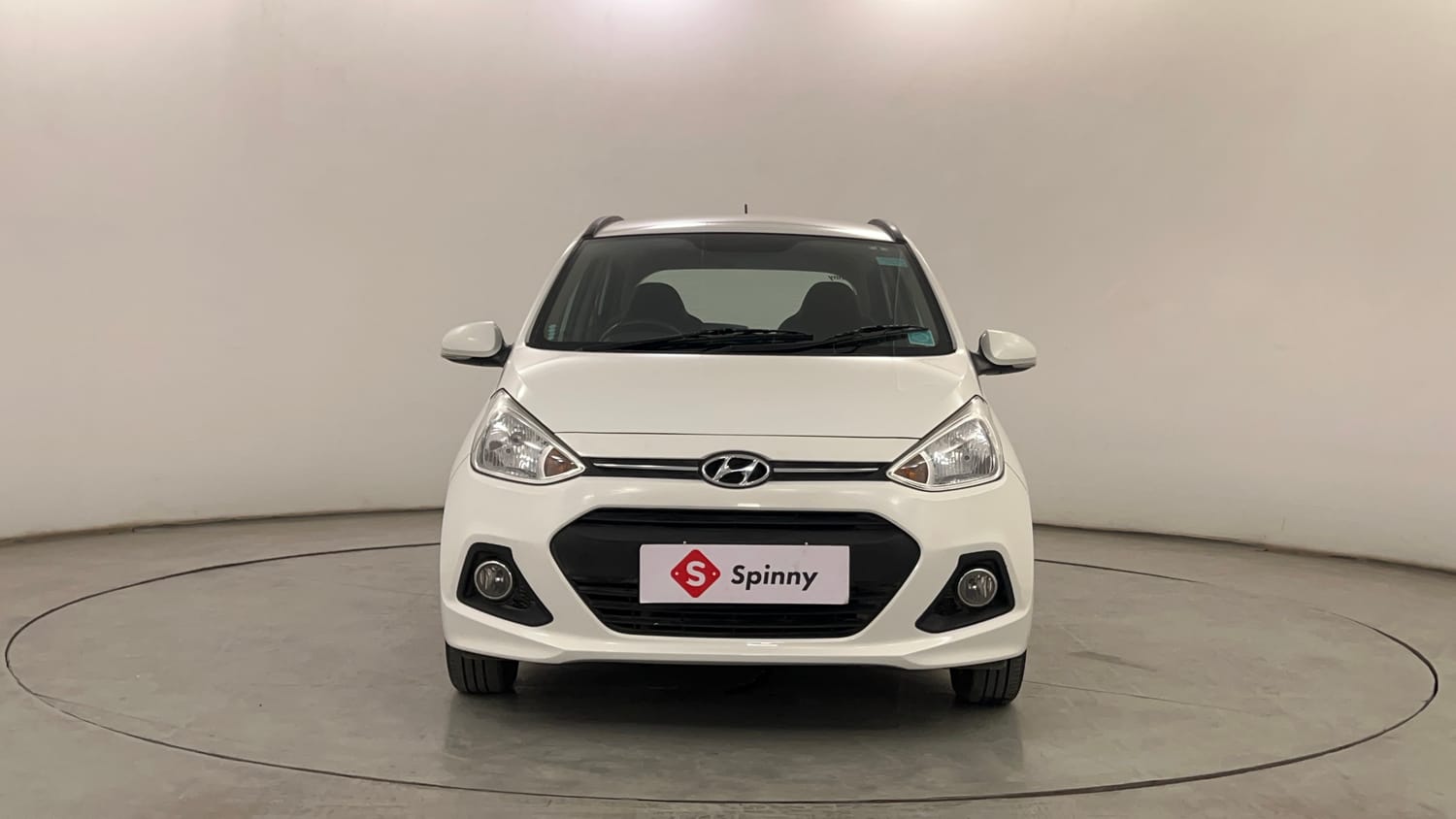 Used 2014 Hyundai Grand i10 Asta AT 1.2 Kappa VTVT Petrol Automatic exterior FRONT VIEW