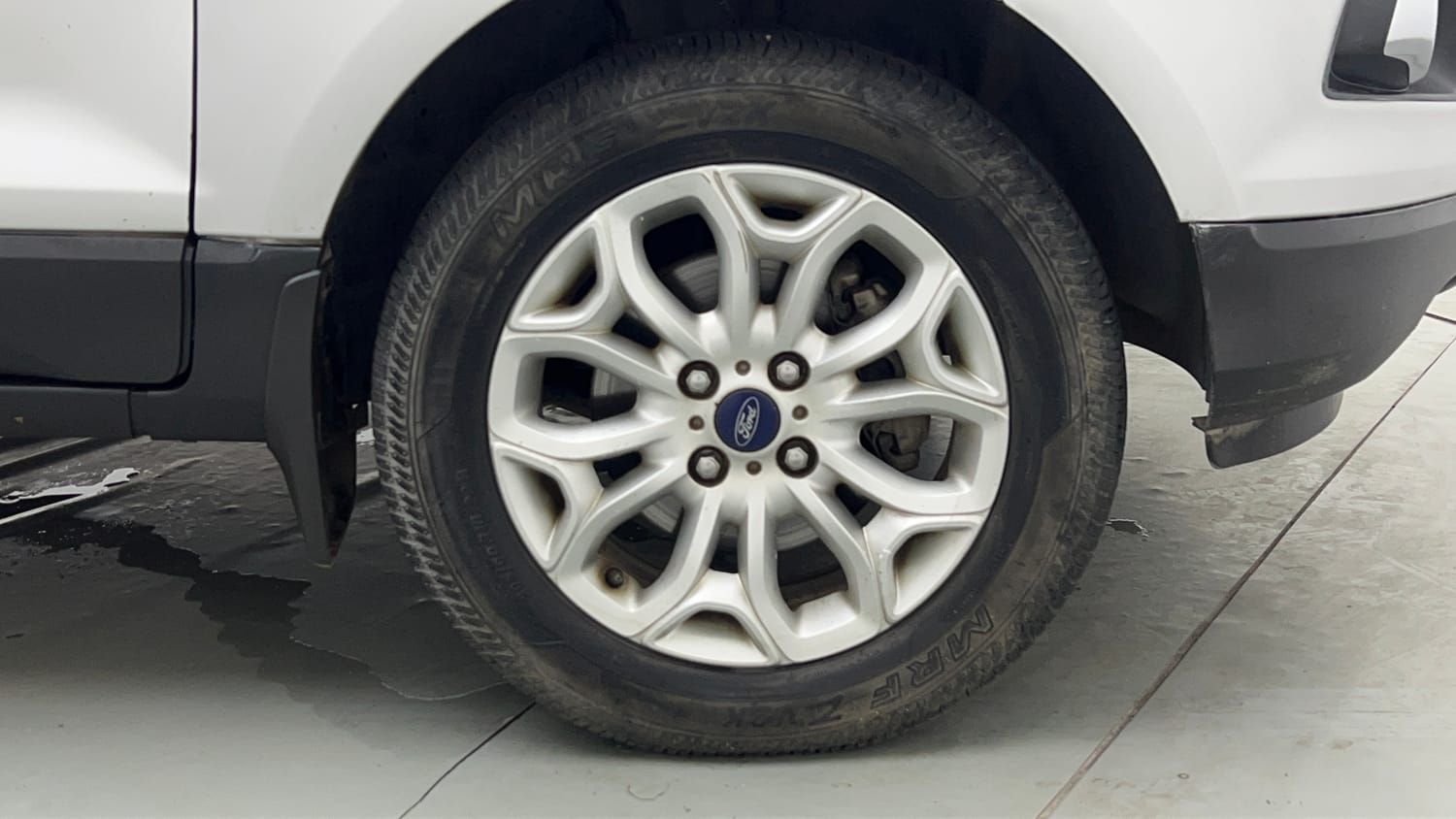 Used 2016 Ford EcoSport Titanium 1.5L Ti-VCT AT Petrol Automatic tyres RIGHT FRONT TYRE RIM VIEW