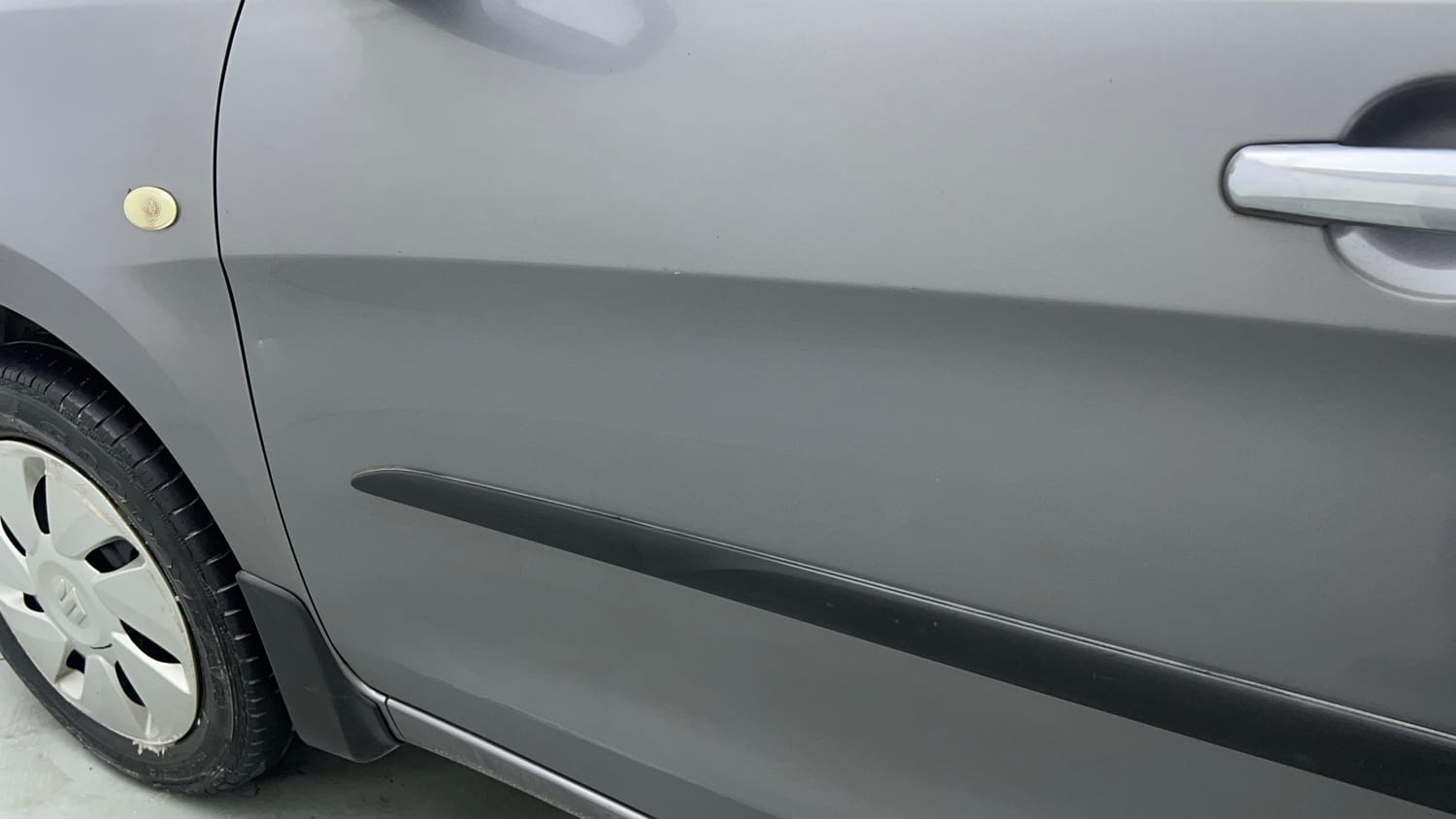 Used 2016 Maruti Suzuki Celerio VXi Petrol Manual dents MINOR SCRATCH