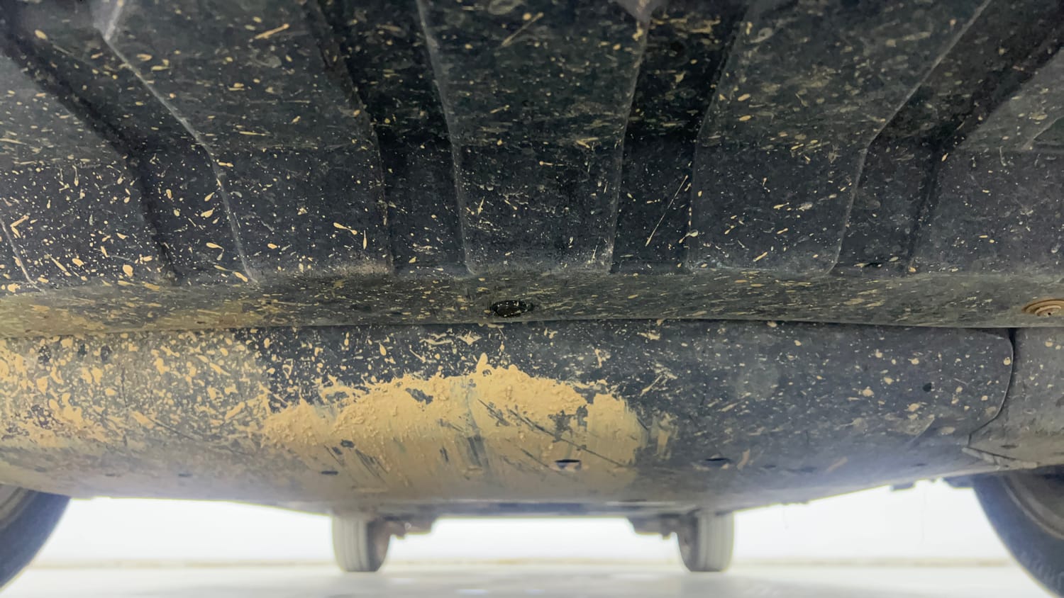 Used 2015 Honda City V Petrol Manual extra FRONT LEFT UNDERBODY VIEW