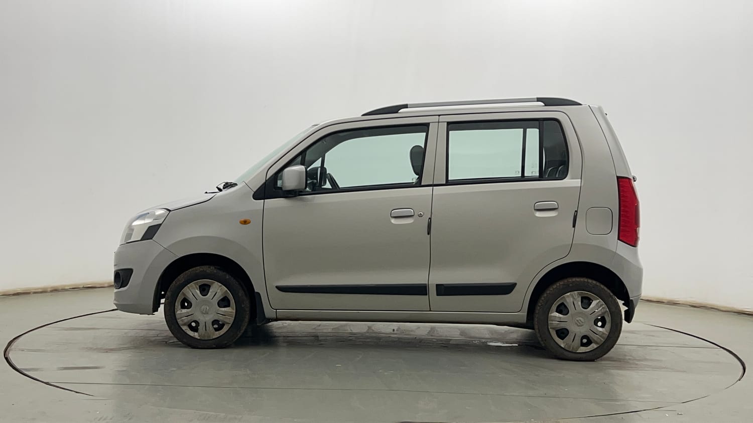 Used 2018 Maruti Suzuki Wagon R 1.0 VXI AMT (O) Petrol Automatic exterior LEFT SIDE VIEW