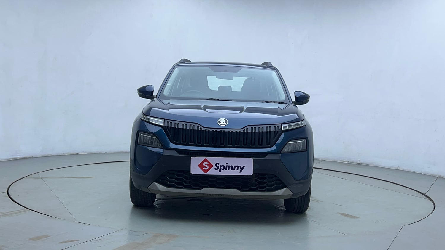 Used 2025 Skoda Kylaq Signature Plus 1.0 TSI MT (Lava Blue) Petrol Manual exterior FRONT VIEW