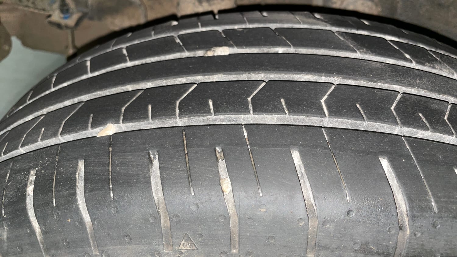 Used 2024 Hyundai Venue SX 1.2 Petrol Petrol Manual tyres RIGHT REAR TYRE TREAD VIEW