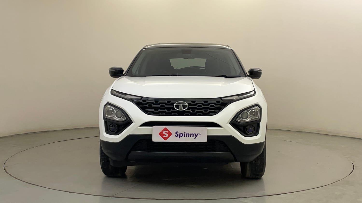 Used 2022 Tata Harrier XZA Plus Dual Tone Diesel Automatic exterior FRONT VIEW