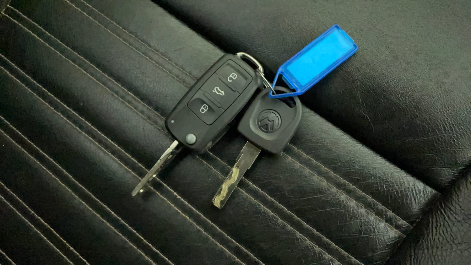 Used 2014 Volkswagen Polo Comfortline 1.2L (D) Diesel Manual extra CAR KEY VIEW