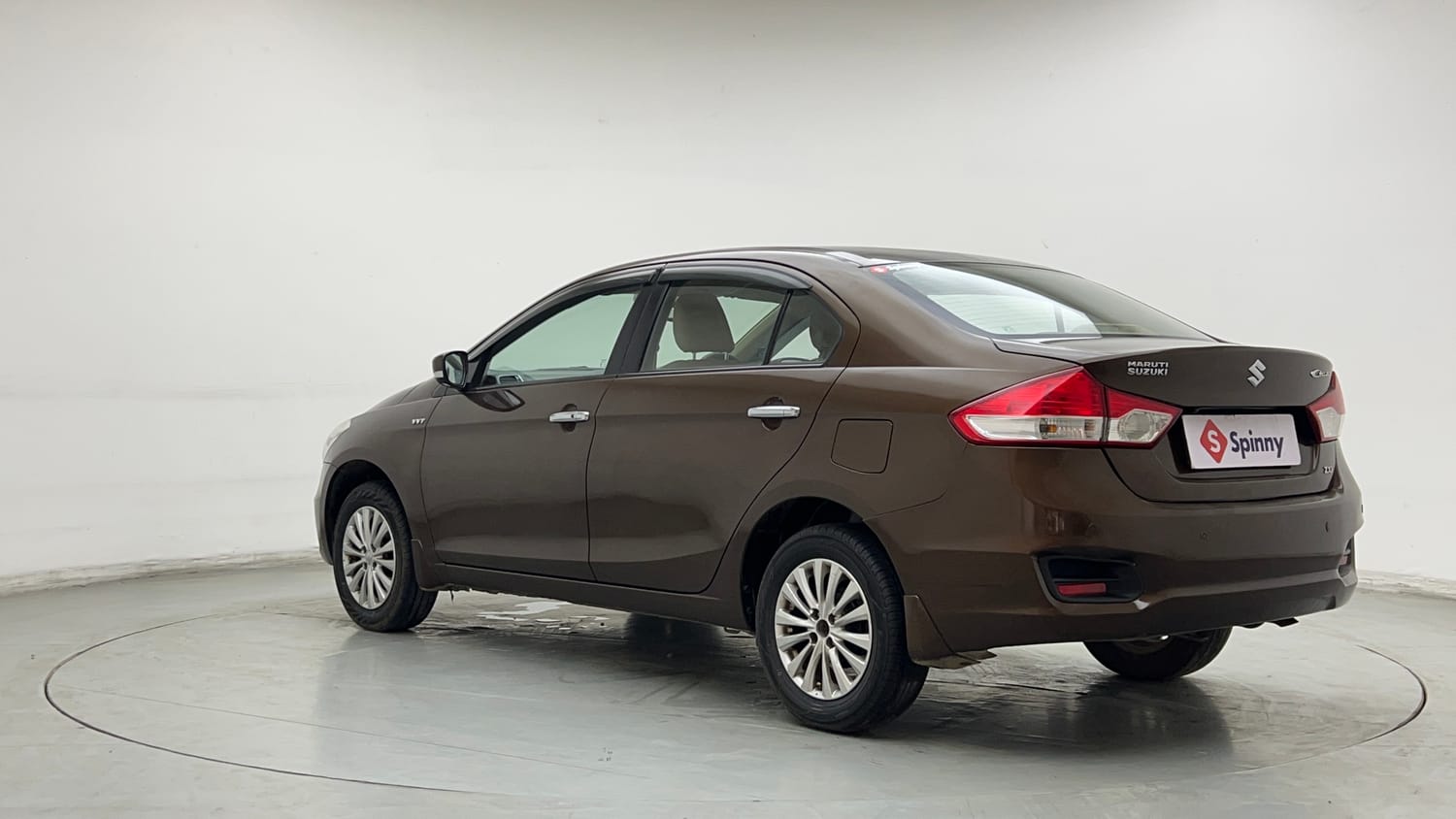 Used 2016 Maruti Suzuki Ciaz ZXi Petrol Manual exterior LEFT REAR CORNER VIEW