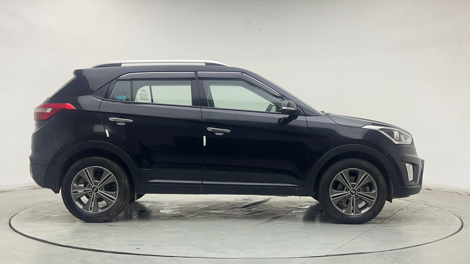 Used 2018 Hyundai Creta SX Plus 1.6 AT Petrol Petrol Automatic exterior RIGHT SIDE VIEW