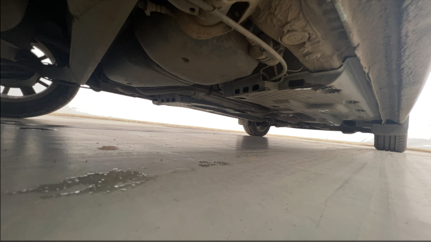 Used 2014 Volkswagen Polo Trendline 1.2L (P) Petrol Manual extra REAR RIGHT UNDERBODY VIEW