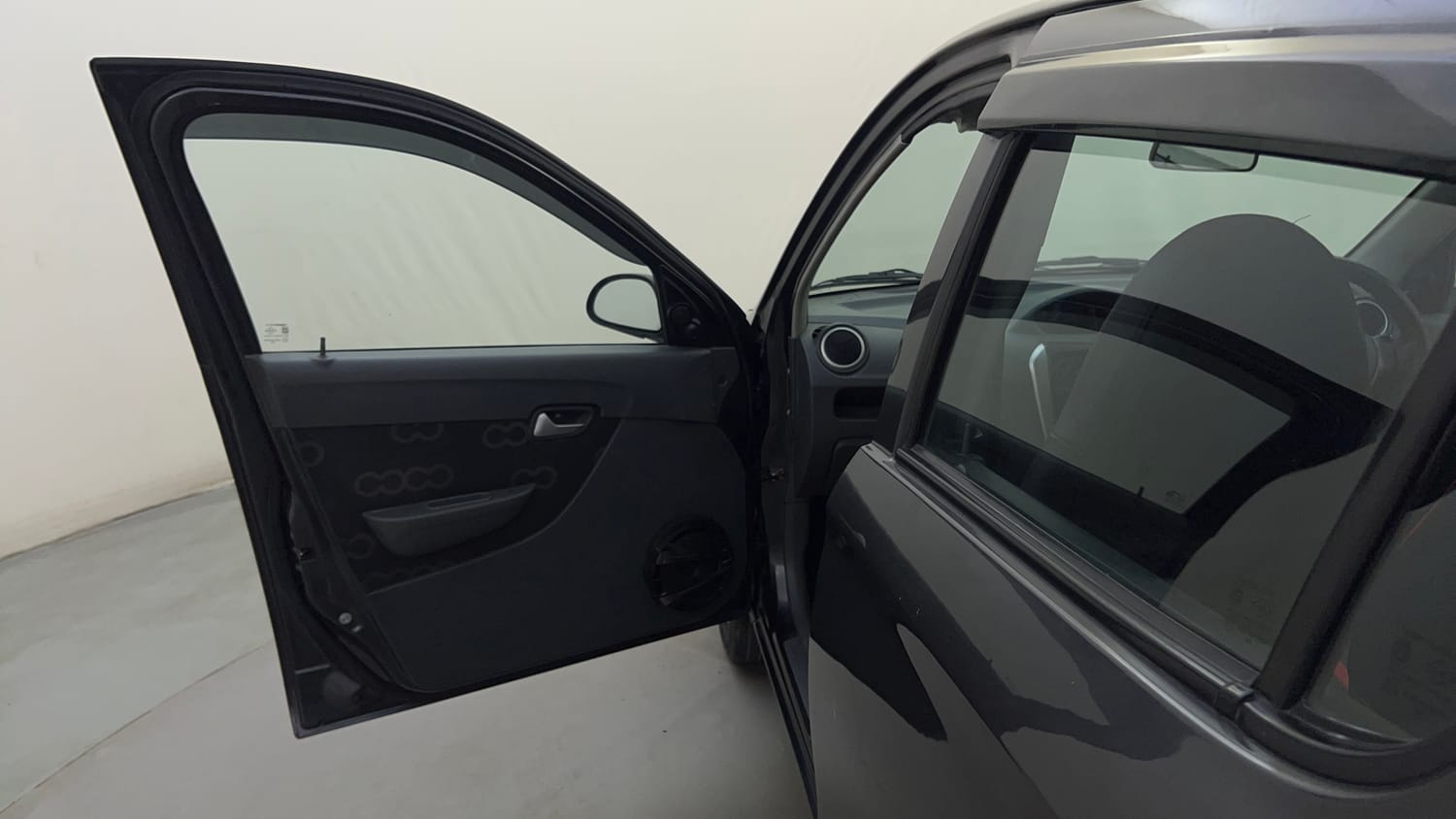 Used 2014 Maruti Suzuki Alto 800 Lxi Petrol Manual interior LEFT FRONT DOOR OPEN VIEW
