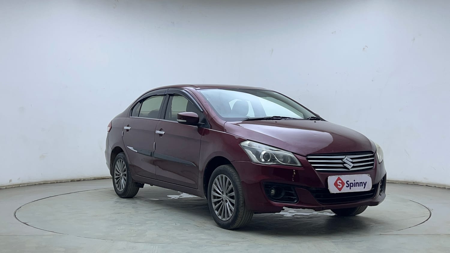 Used 2017 Maruti Suzuki Ciaz Alpha 1.4 AT Petrol Automatic exterior RIGHT FRONT CORNER VIEW