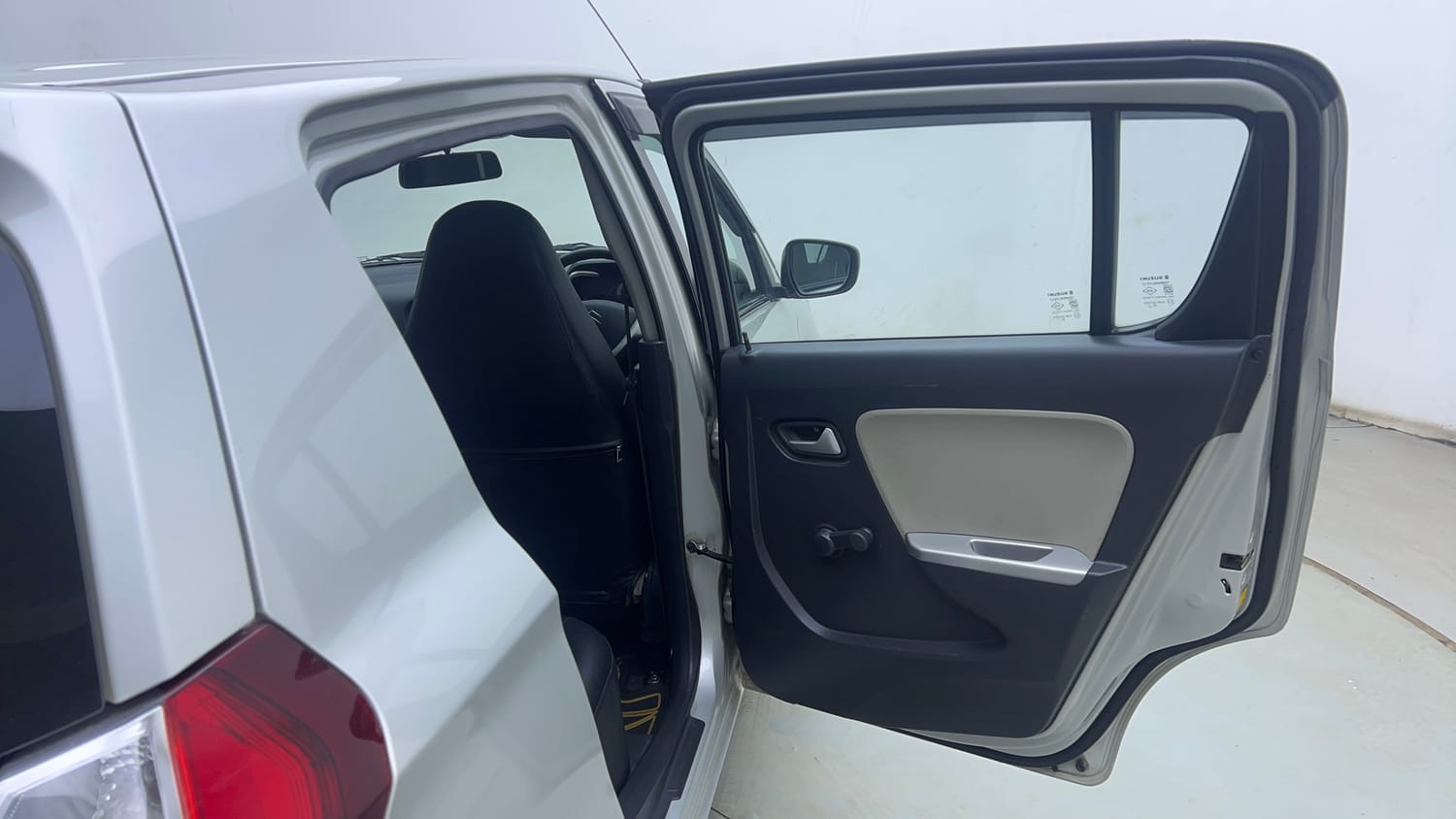 Used 2018 Maruti Suzuki Alto K10 VXi Petrol Manual interior RIGHT REAR DOOR OPEN VIEW