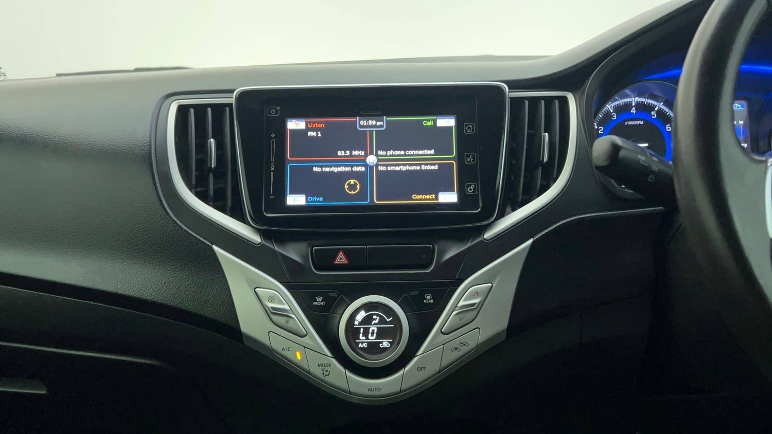 Used 2018 Maruti Suzuki Baleno Alpha 1.2 AT Petrol Automatic interior MUSIC SYSTEM & AC CONTROL VIEW