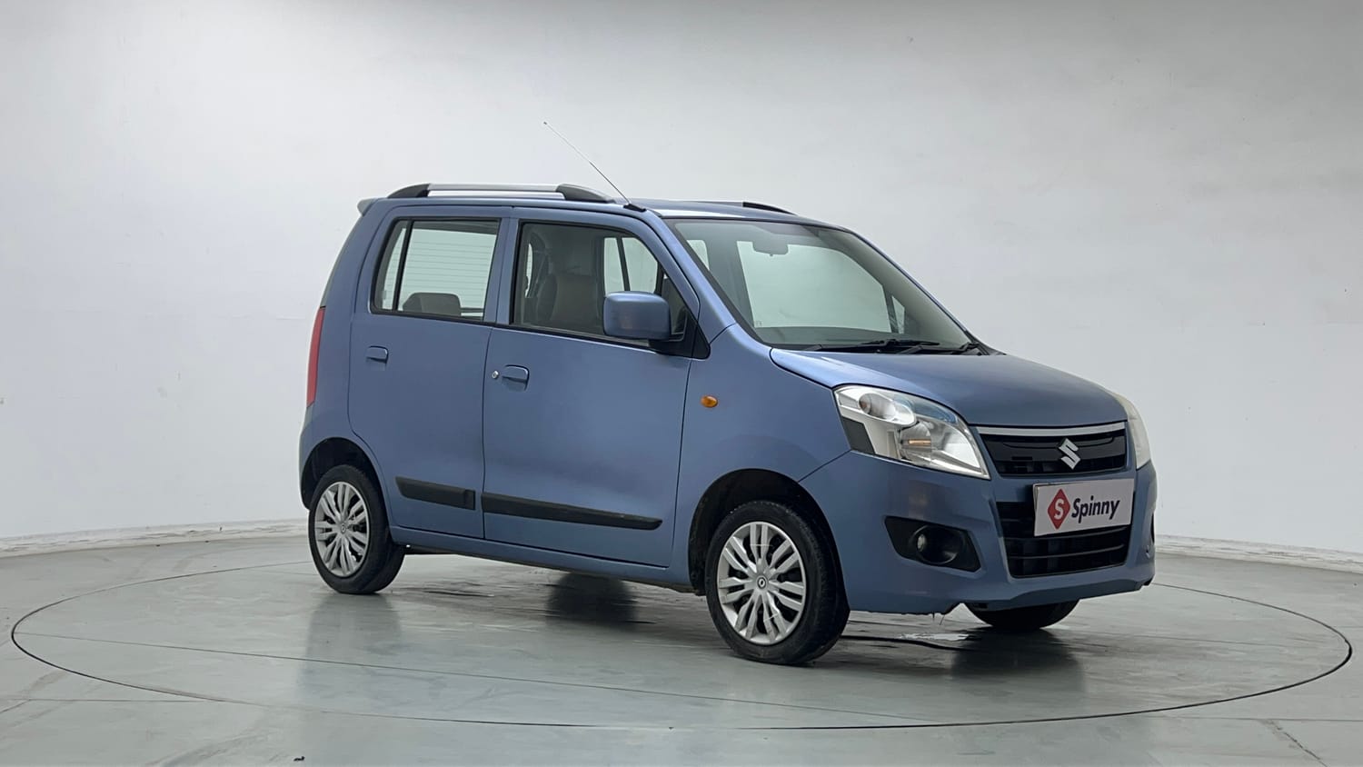 Used 2018 Maruti Suzuki Wagon R VXI Petrol Manual exterior RIGHT FRONT CORNER VIEW