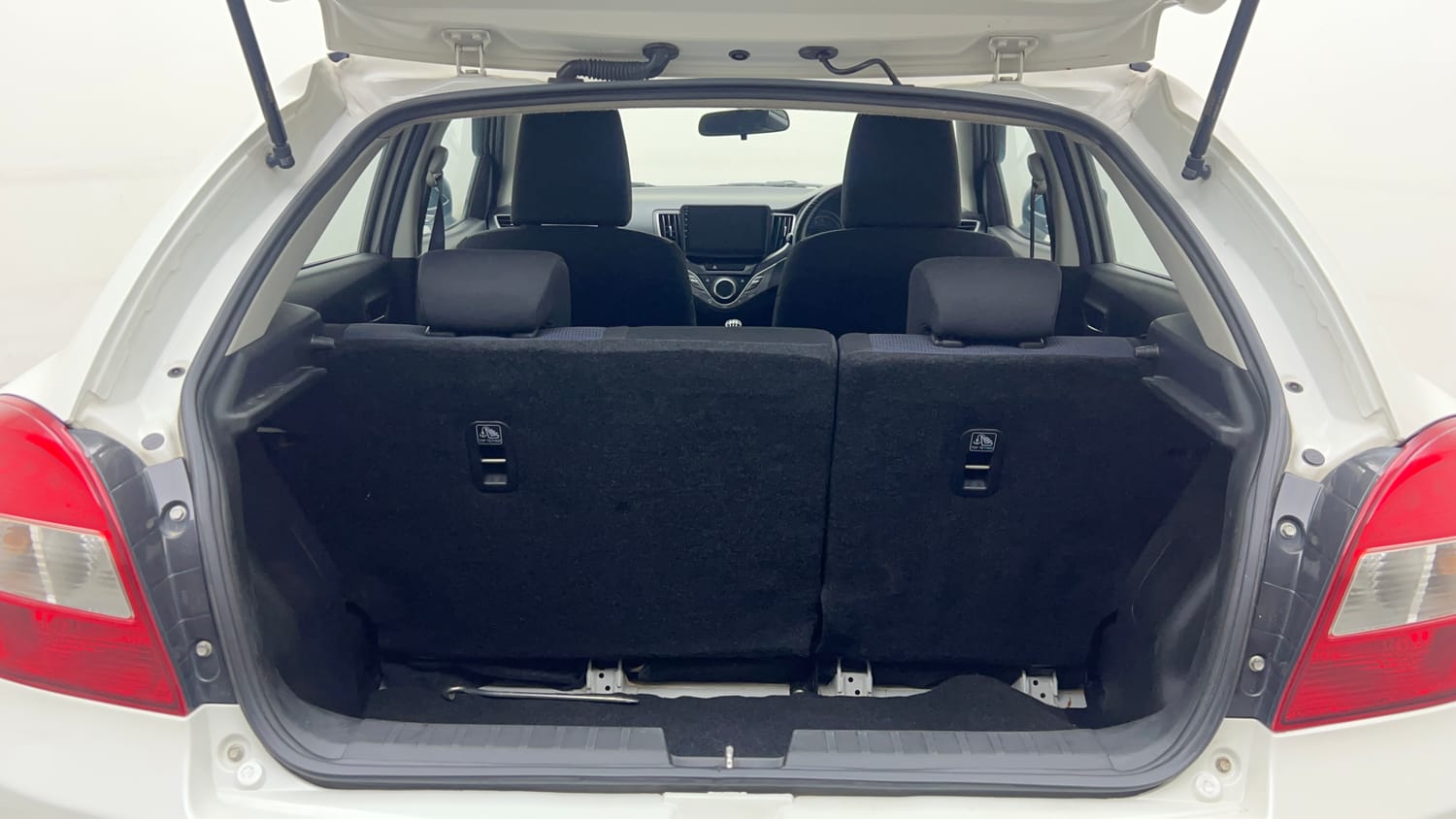 Used 2021 Maruti Suzuki Baleno Delta Petrol Manual interior DICKY INSIDE VIEW