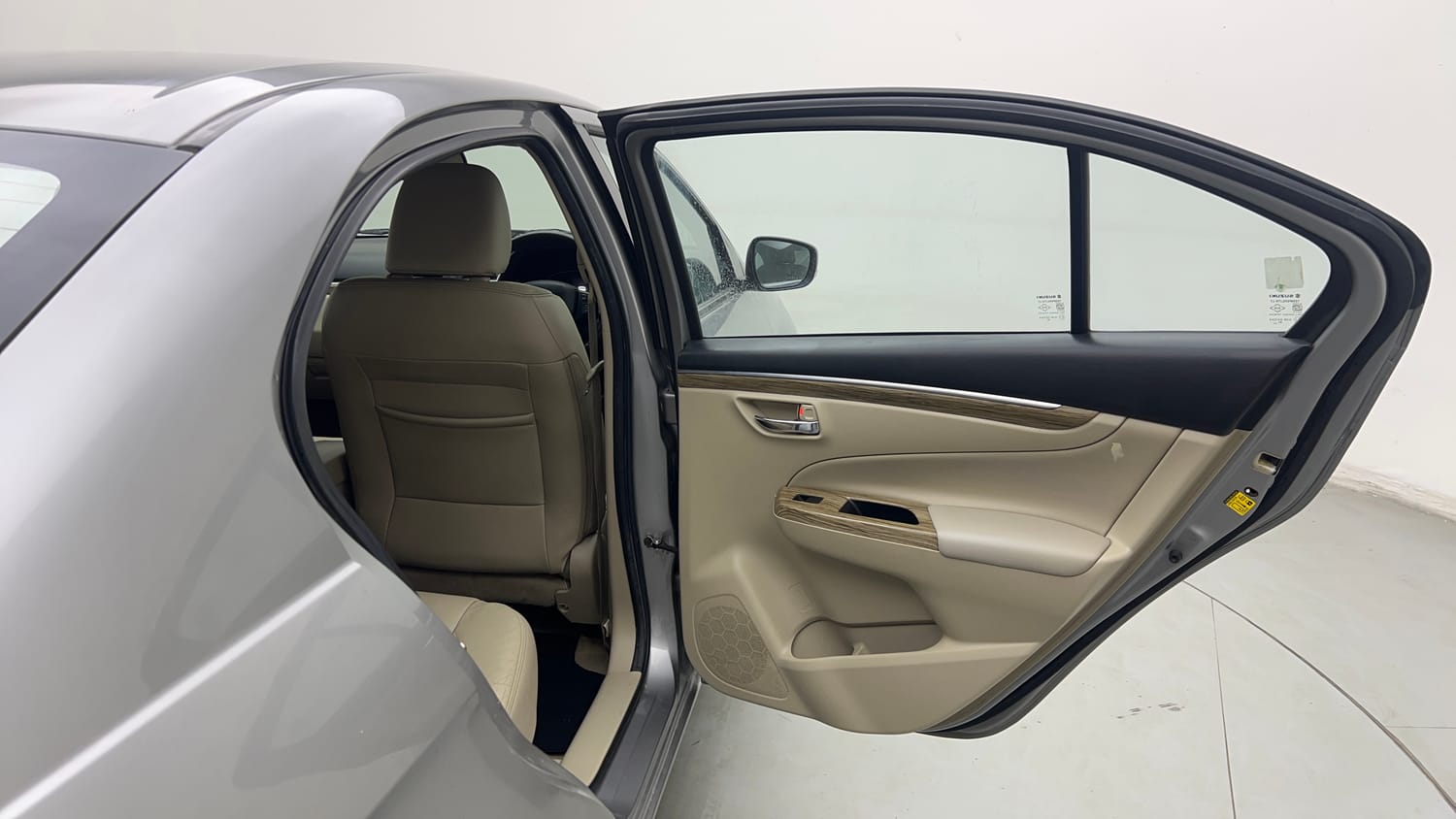 Used 2018 Maruti Suzuki Ciaz Alpha Hybrid 1.5 AT Petrol Automatic interior RIGHT REAR DOOR OPEN VIEW