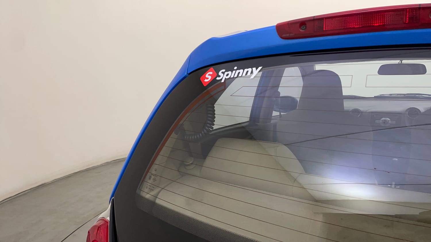 Used 2013 Honda Brio VX MT Petrol Manual top_features Rear defogger